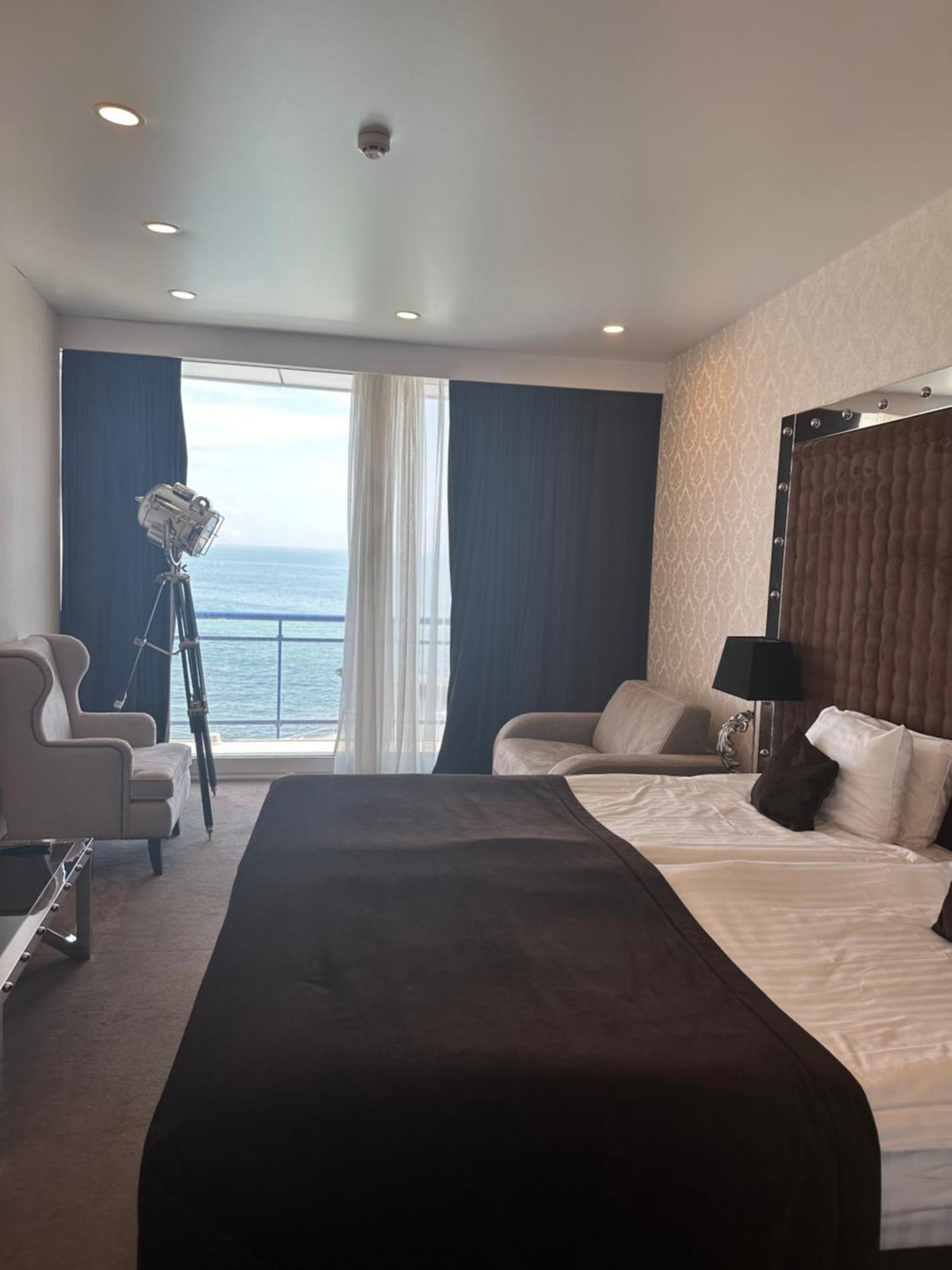 Maristella Marine Residense Hotel Apartment Odesa Exterior photo