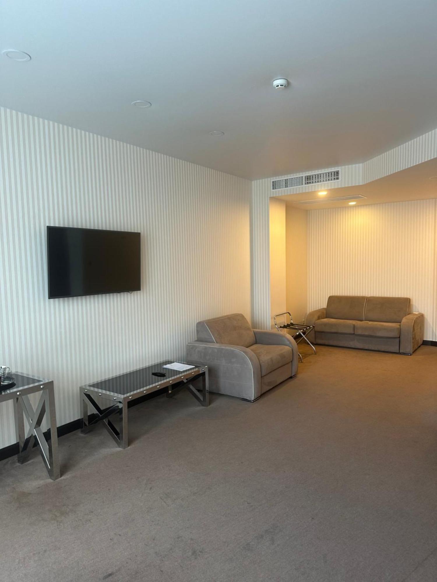 Maristella Marine Residense Hotel Apartment Odesa Exterior photo